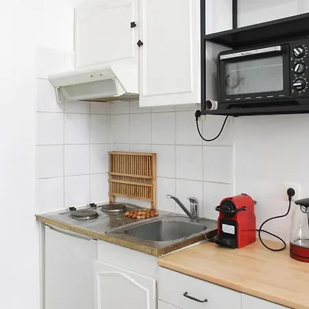 Apartament Flat Near Galeries Lafayette Paryż